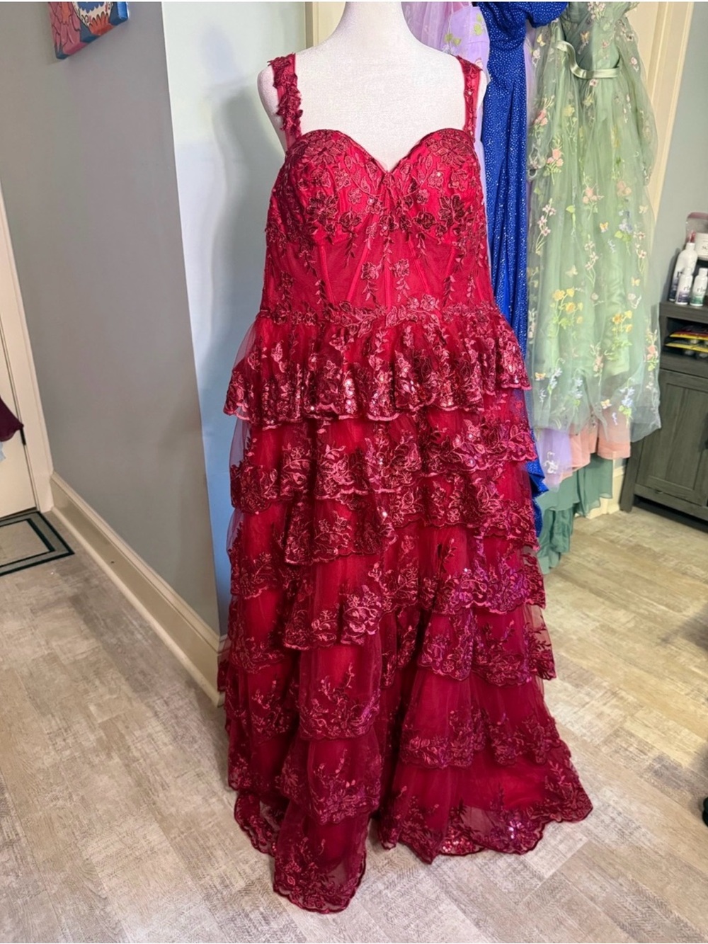 Elegant Red Tiered Lace Prom Dress